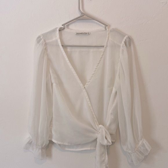 Abercrombie & Fitch Tops - Abercrombie & Fitch Wrap Front Puff Sleeve Blouse, sheer white, size small